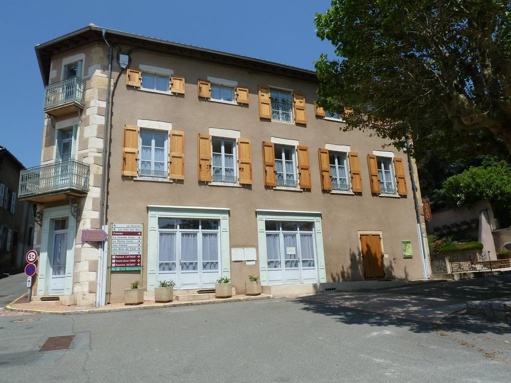 Les Gites De La Fontaine Jullié Esterno foto