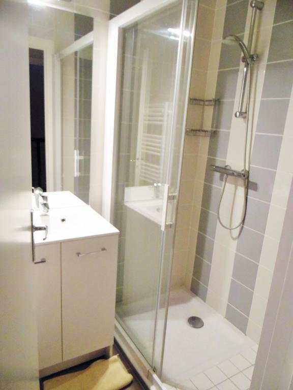 Les Gites De La Fontaine Jullié Esterno foto